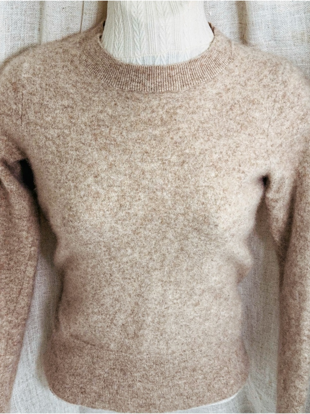 🤍☕ Universal Standard 100% Cashmere Taupe Heather Crewneck • 2XS